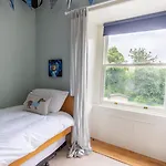 Raygill House - Spacious Family Retreat In Scenic North Yorkshire - Hot Tub Hire Available Lothersdale