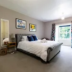 Raygill House - Spacious Family Retreat In Scenic North Yorkshire - Hot Tub Hire Available