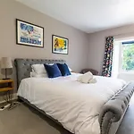 Raygill House - Spacious Family Retreat In Scenic North Yorkshire - Hot Tub Hire Available Casa vacanze Lothersdale