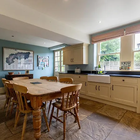 Raygill House - Spacious Family Retreat In Scenic North Yorkshire * Lothersdale