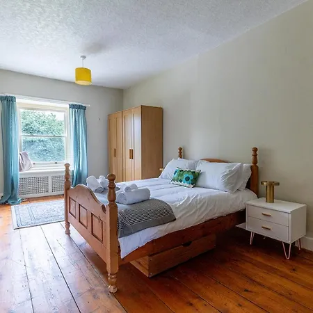 Raygill House - Spacious Family Retreat In Scenic North Yorkshire - Hot Tub Hire Available בית נופש