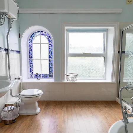 Raygill House - Spacious Family Retreat In Scenic North Yorkshire - Hot Tub Hire Available
