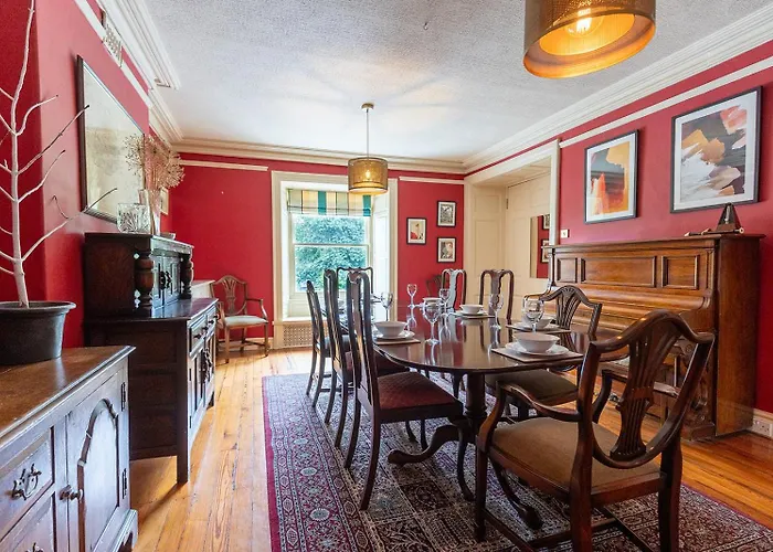 Raygill House - Spacious Family Retreat In Scenic North Yorkshire - Hot Tub Hire Available *