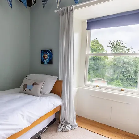 Raygill House - Spacious Family Retreat In Scenic North Yorkshire - Hot Tub Hire Available Lothersdale
