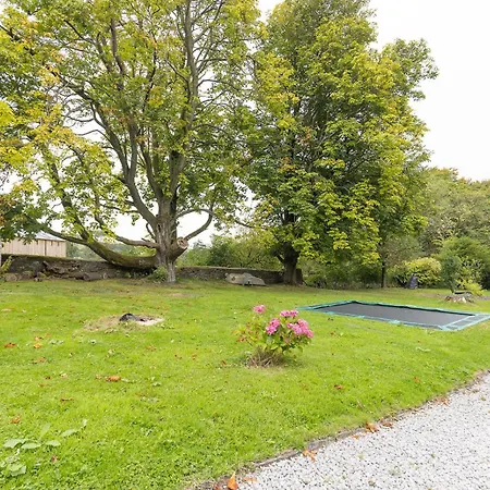 Raygill House - Spacious Family Retreat In Scenic North Yorkshire - Hot Tub Hire Available בית נופש